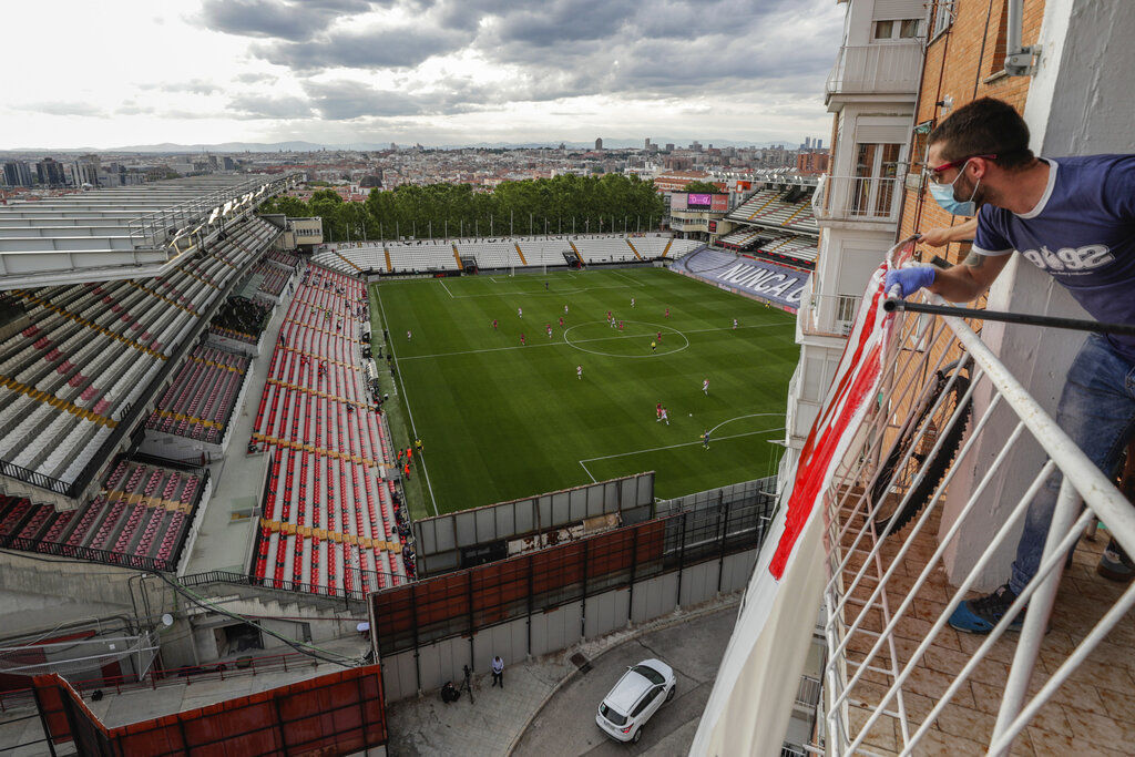 APTOPIX Spain Soccer Restart